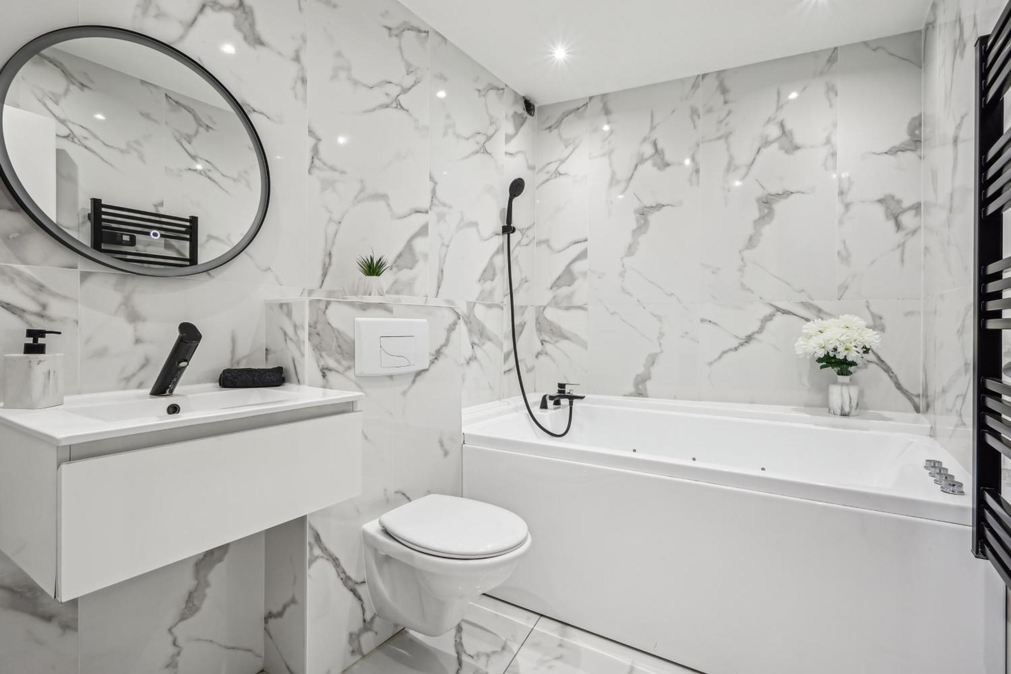 Studio Avec Jacuzzi & Vue Sur Le Parc Soubiran ดอมมารีย์-เลส์-ลีซ์ ภายนอก รูปภาพ