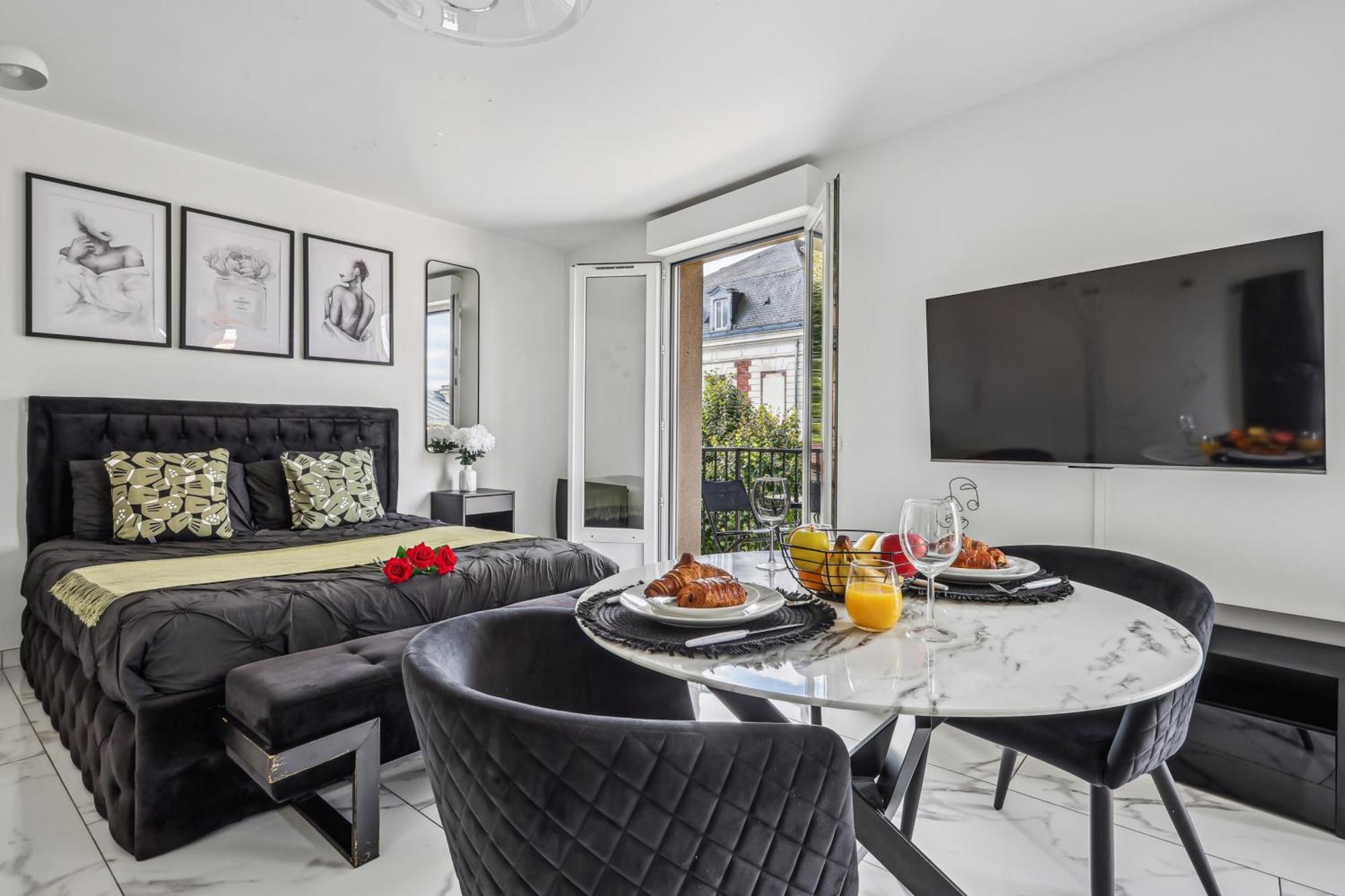 Studio Avec Jacuzzi & Vue Sur Le Parc Soubiran ดอมมารีย์-เลส์-ลีซ์ ภายนอก รูปภาพ